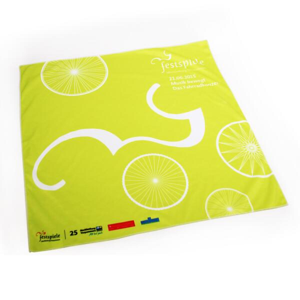 Halstuch, quadratisch, allover bedruckt, ca. 50 x 50 cm Miniaturansicht